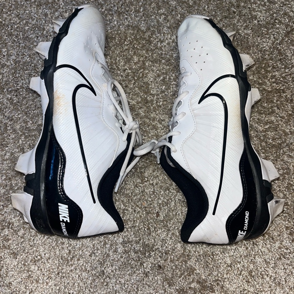 Nike White and Black Sports Cleats